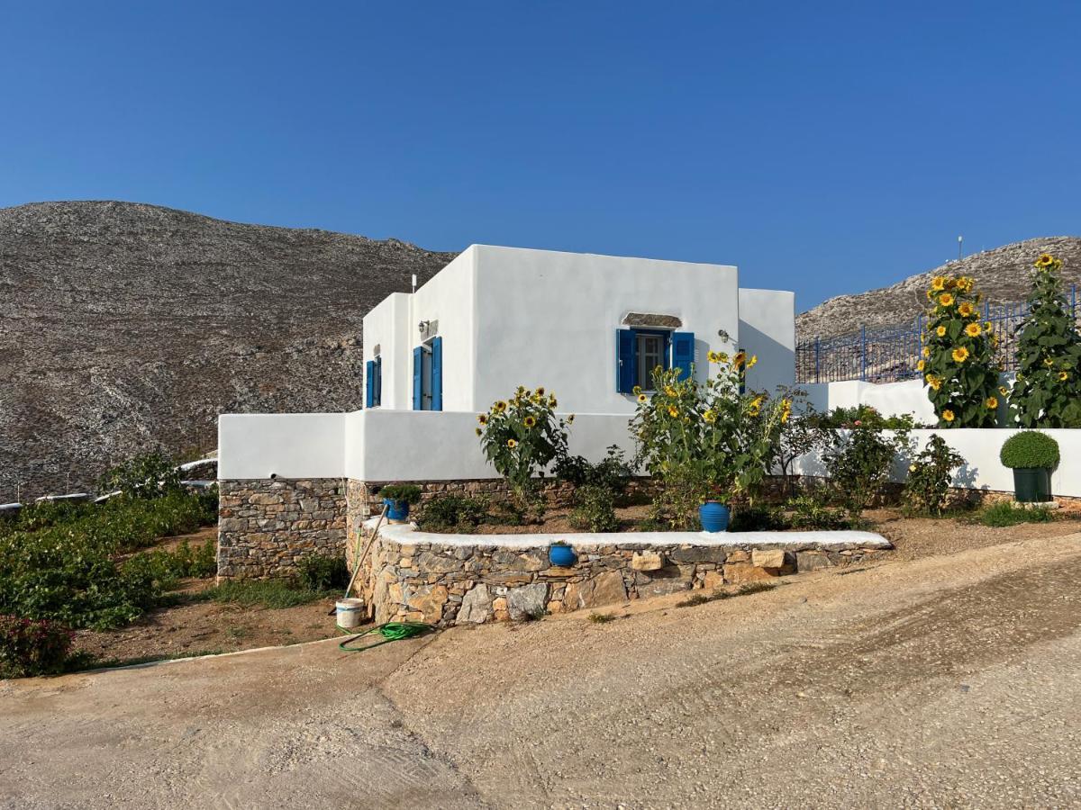 Cycladic Houses In Rural Surrounding Amorgos Exterior photo